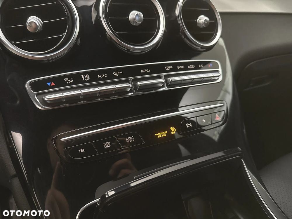 Mercedes-Benz GLC 350 e 4-Matic - 21