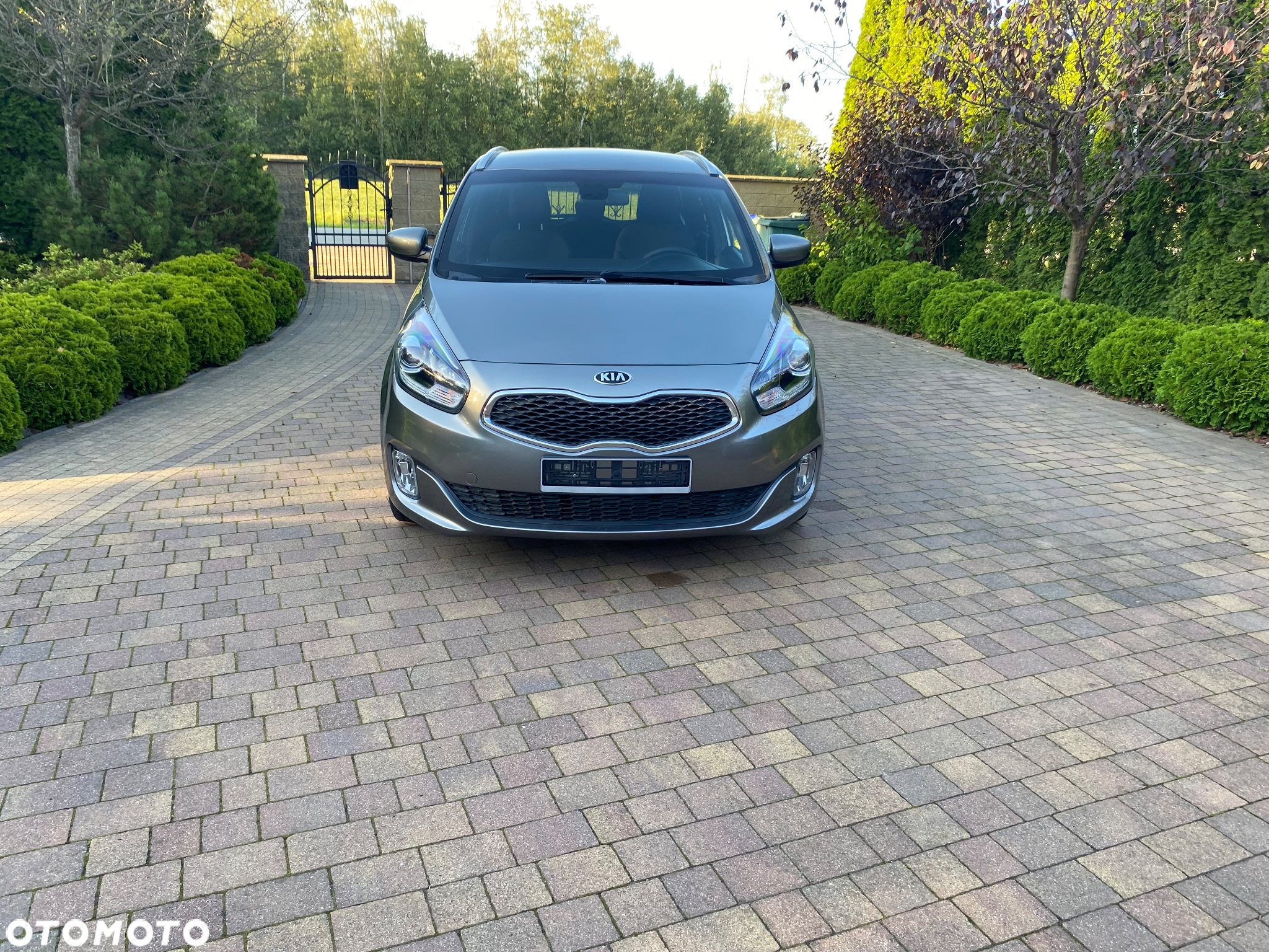 Kia Carens 1.7 CRDi Vision - 12
