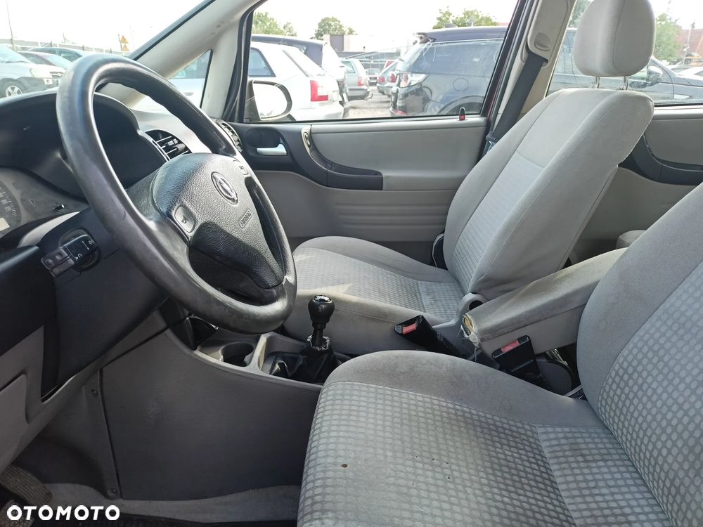 Opel Zafira 2.0 DTI - 8