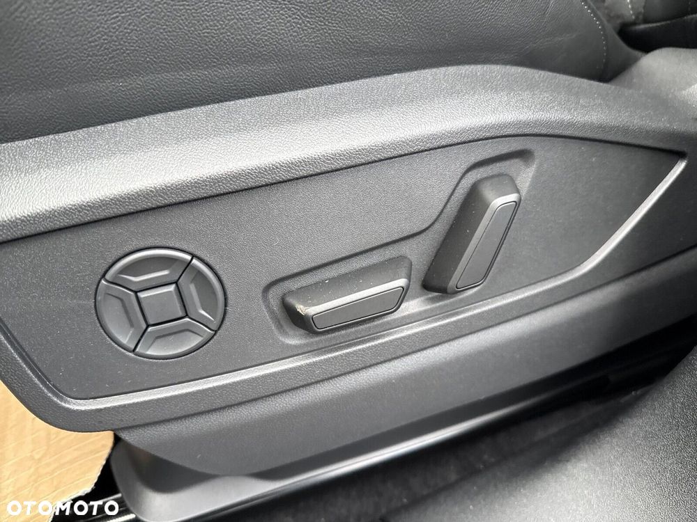 Audi Q5 Sportback - 14