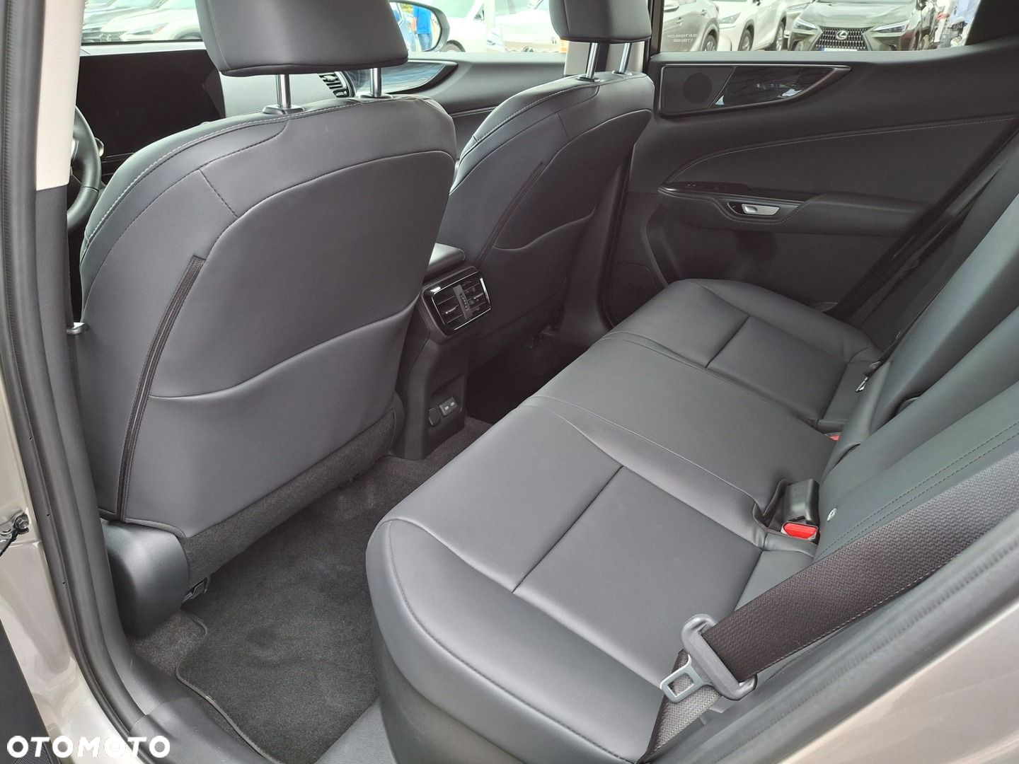 Lexus NX 350h Prestige AWD - 10