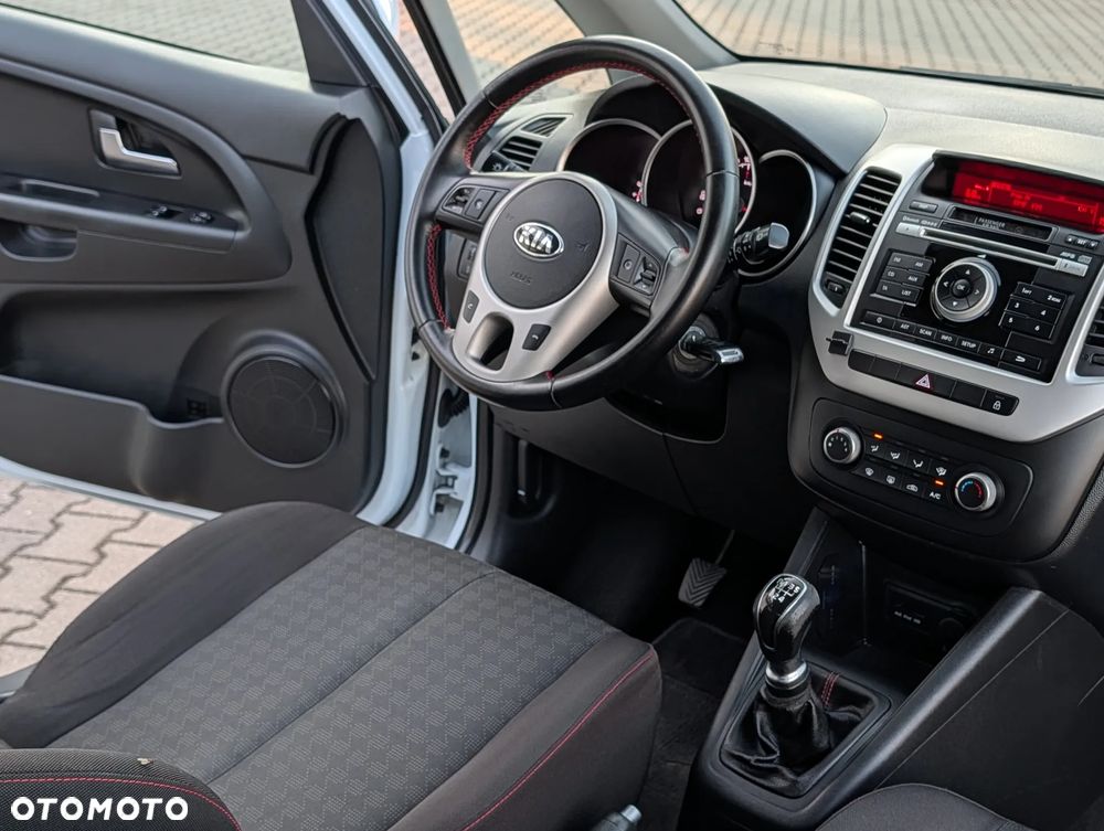 Kia Venga - 21