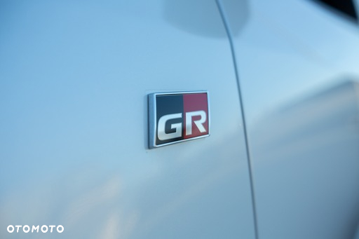 Toyota Yaris GR 1.6 Dynamic - 8