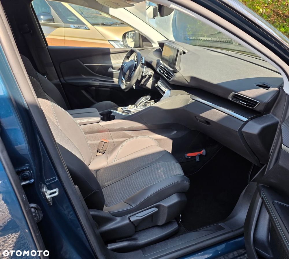 Peugeot 3008 1.6 PureTech Hybrid PHEV Road Trip S&S EAT8 - 23