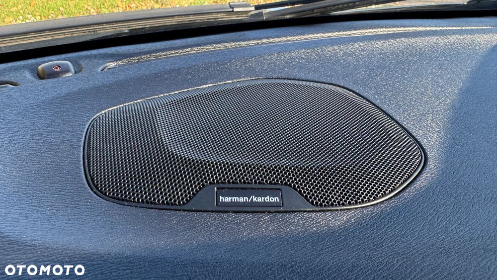 Volvo V40 D3 Geartronic RDesign - 34