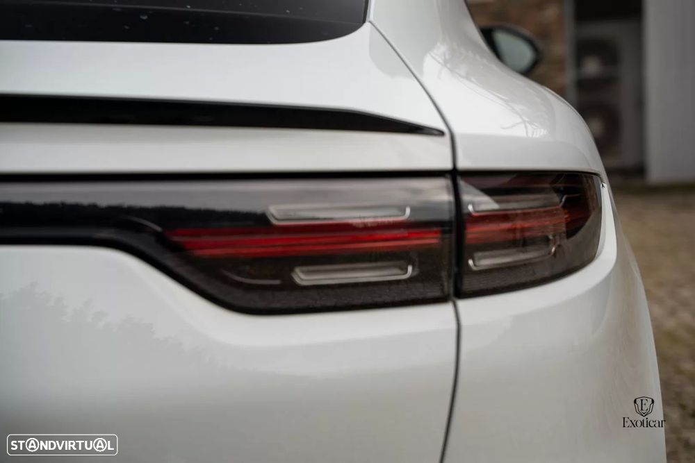 Porsche Cayenne Coupé Turbo S E-Hybrid - 37