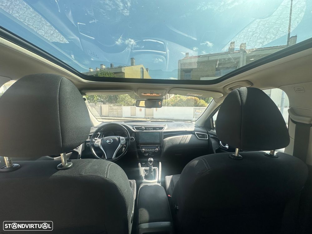 Nissan Qashqai 1.6 dCi N-Connecta 18 - 14