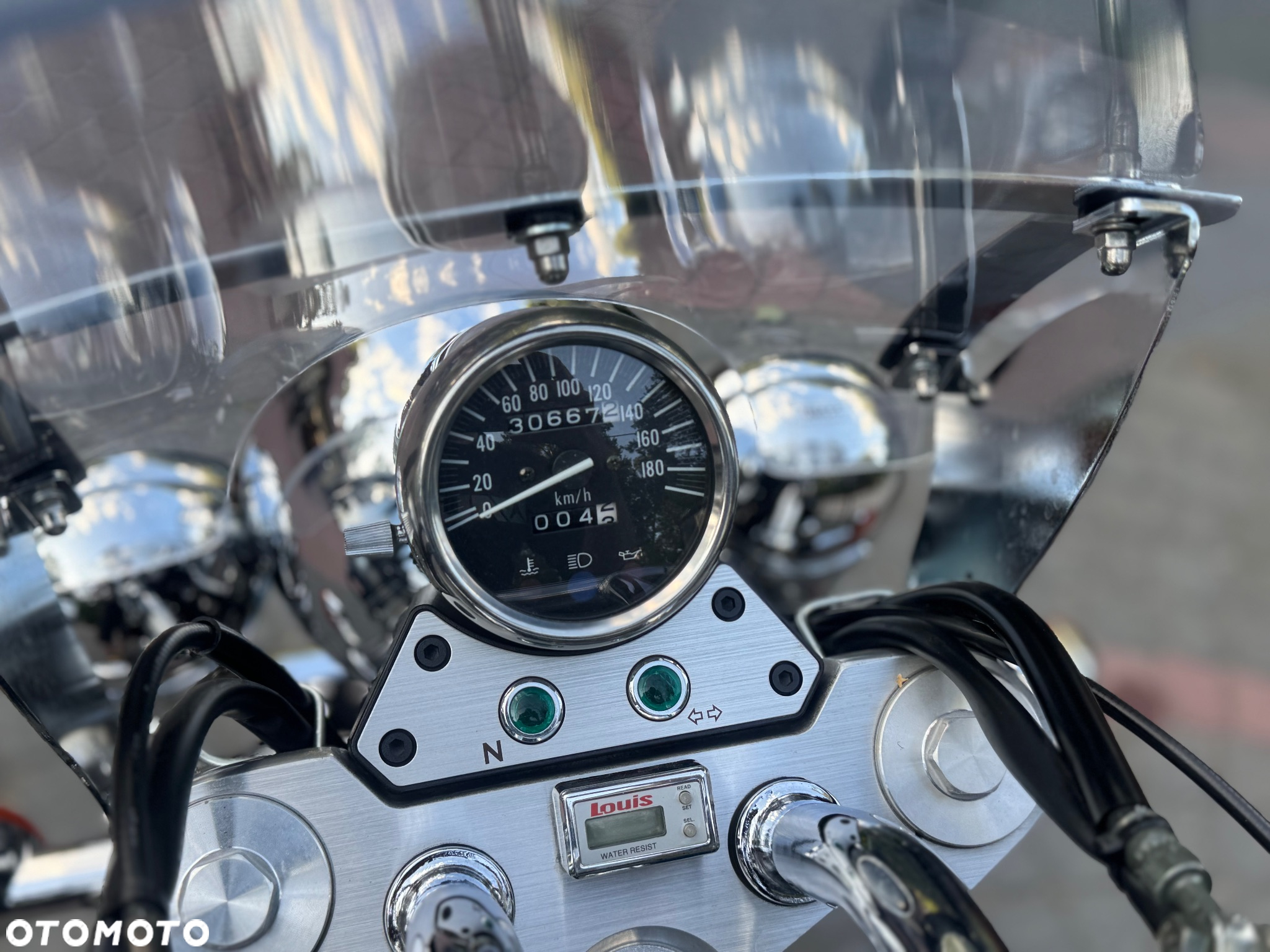 Suzuki VZ - 29