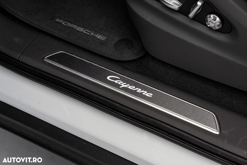 Porsche Cayenne Coupe Tiptronic S - 30