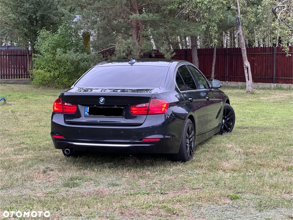 BMW Seria 3 320d Efficient Dynamic Edition Luxury Line - 8