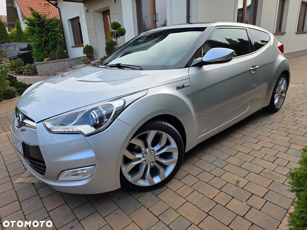 Hyundai Veloster - 5