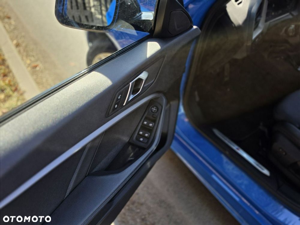 BMW Seria 1 - 16
