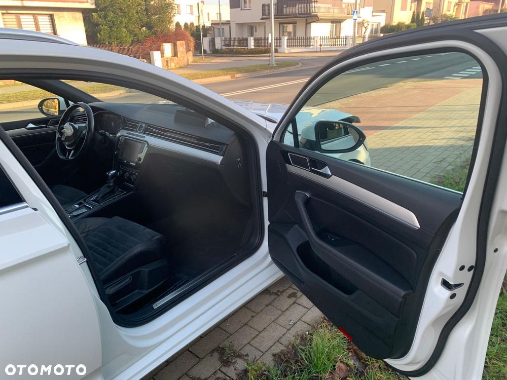 Volkswagen Passat - 28