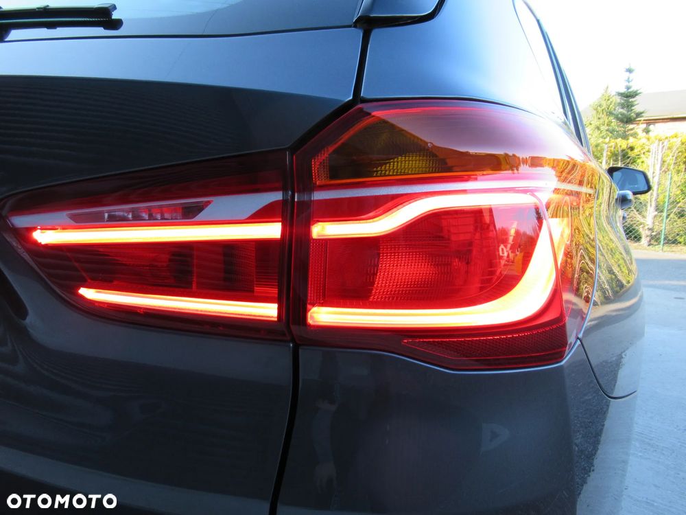BMW X1 sDrive18i GPF - 6