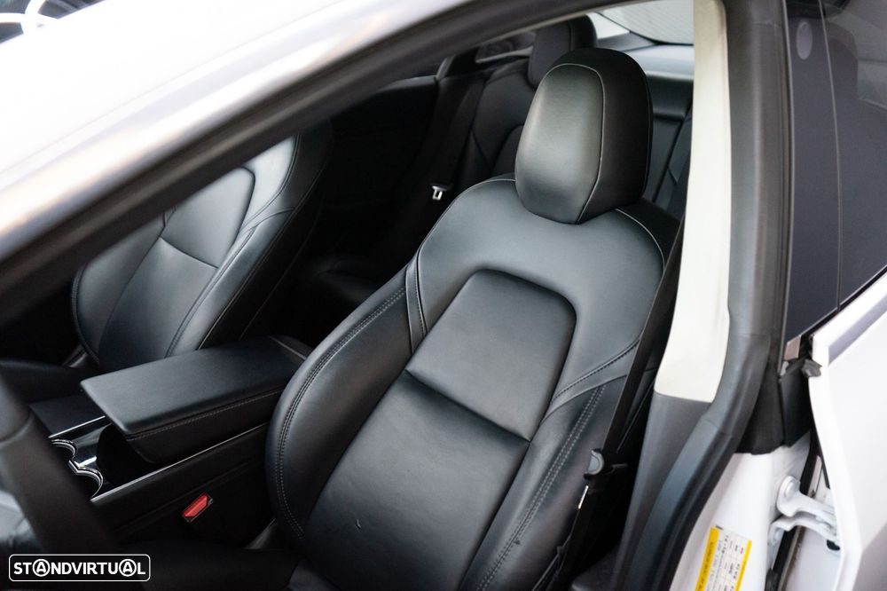 Tesla Model 3 Standard RWD Plus - 26
