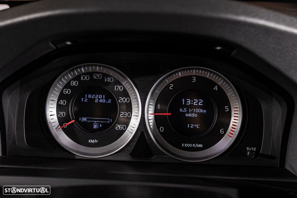 Volvo V60 2.0 D4 Kinetic - 13