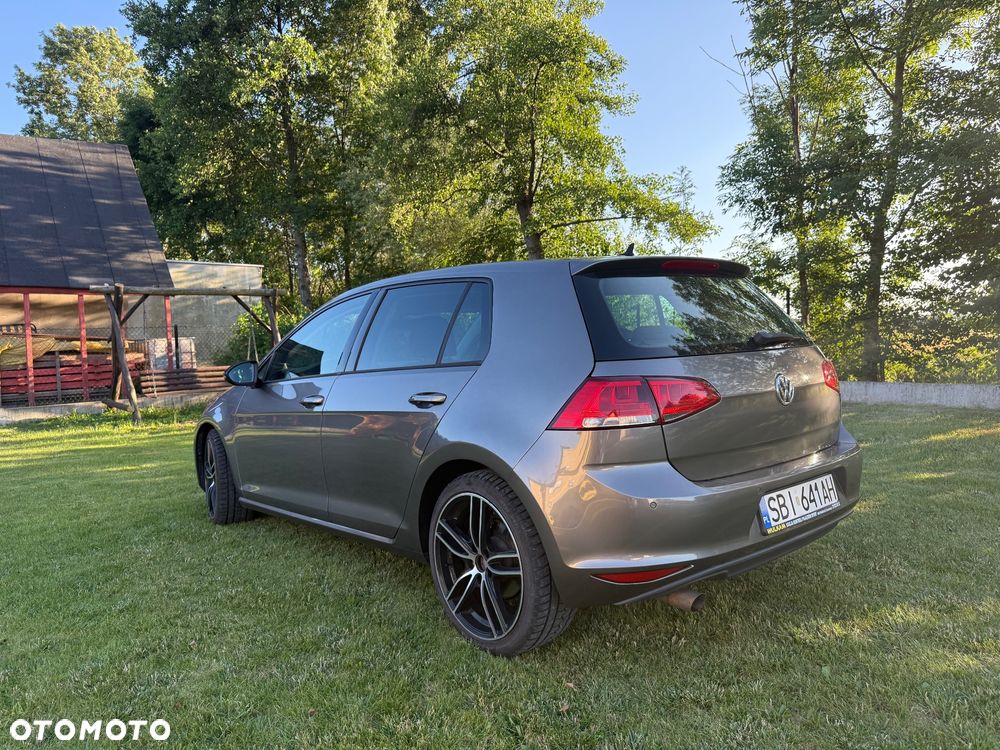 Volkswagen Golf 1.6 TDI BlueMotion Comfortline - 2