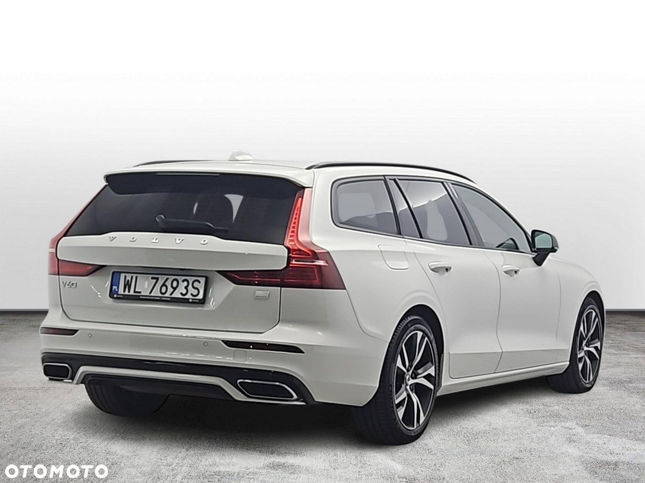 Volvo V60 T8 AWD Plug-In Hybrid R-Design - 5