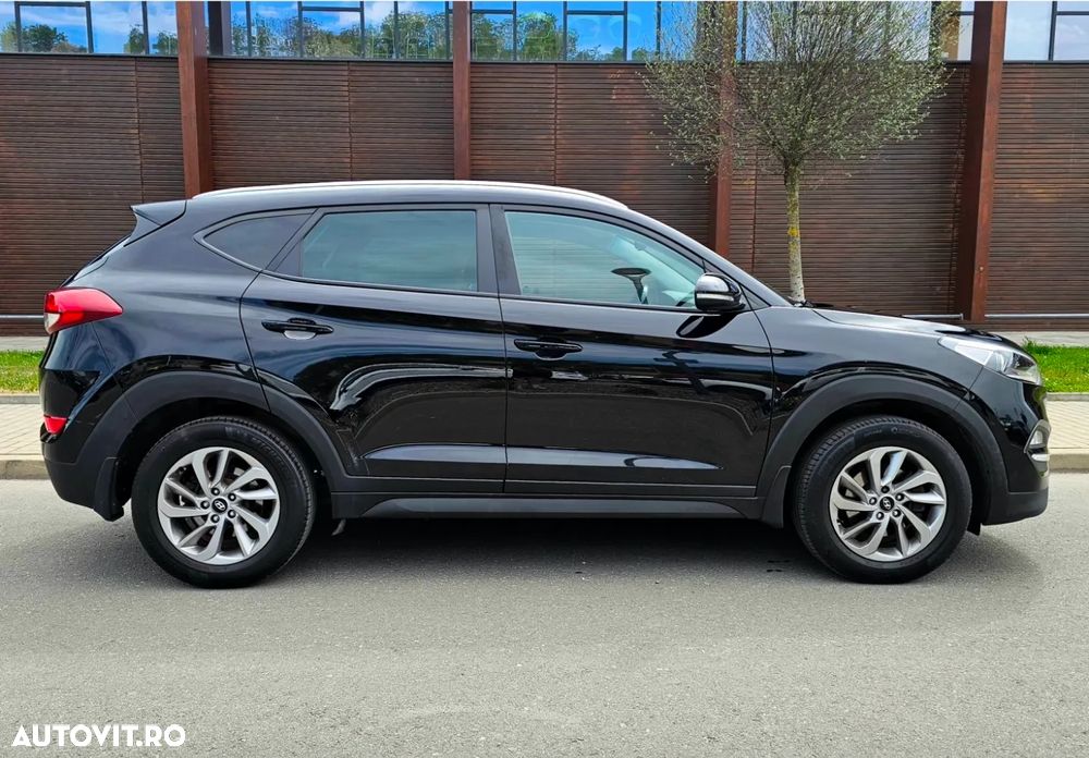 Hyundai Tucson blue 1.7 CRDi 2WD DCT Premium - 4