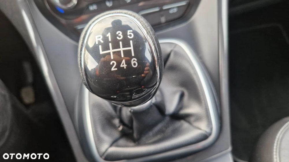 Ford Kuga 2.0 TDCi 4x4 Individual - 16