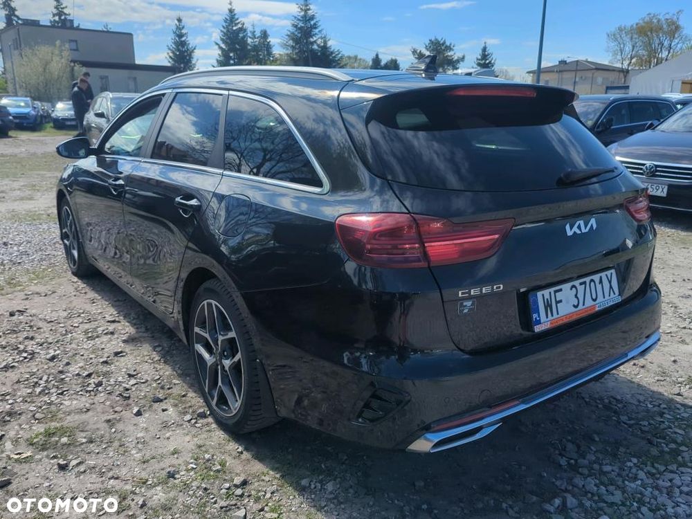 Kia Ceed - 4