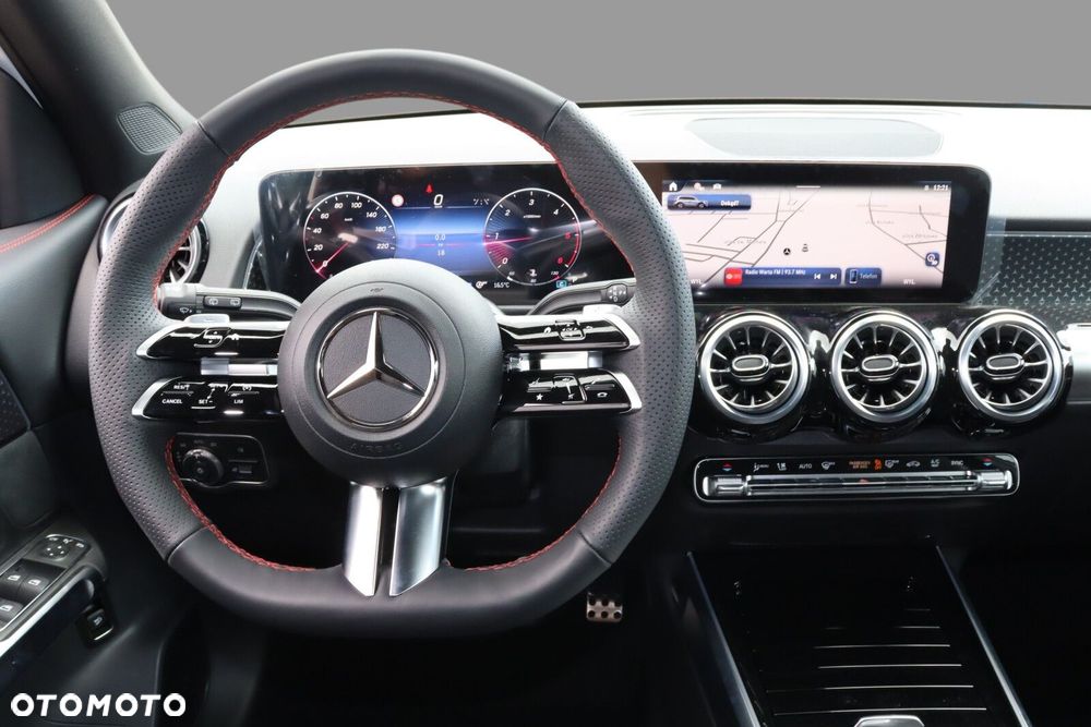 Mercedes-Benz GLB 200 d AMG Line 8G-DCT - 15
