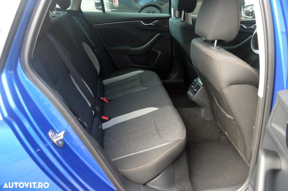 Skoda Kamiq 1.0 TSI DSG Style - 28