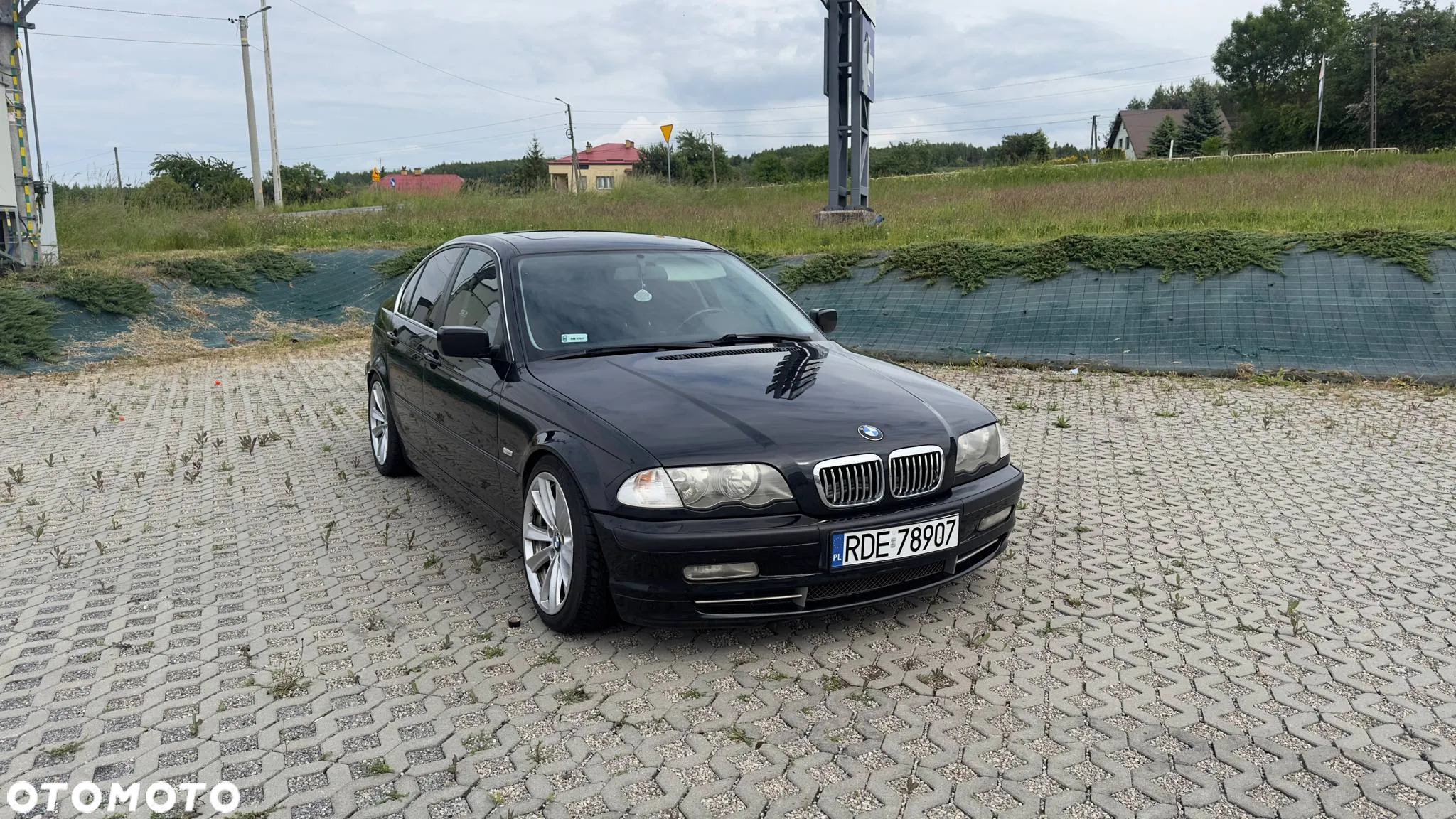 BMW Seria 3 330i - 8