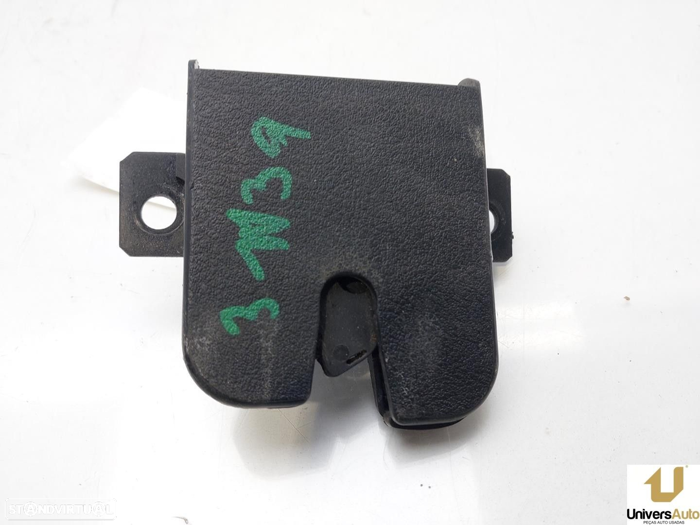 FECHADURA MALA / PORTA TRASEIRA VOLKSWAGEN GOLF IV 2001 -1J6827505B - 2