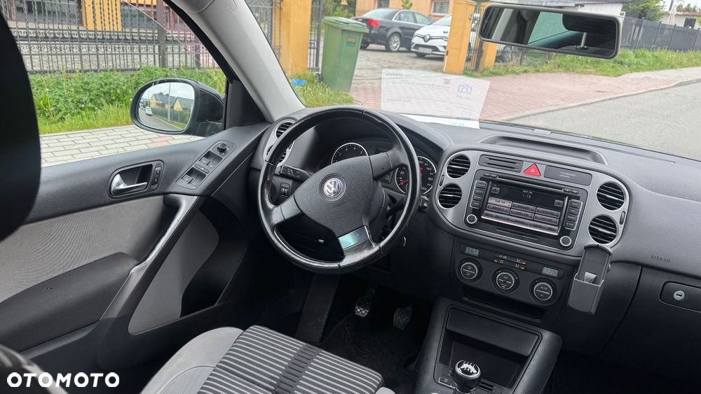Volkswagen Tiguan 2.0 TSI 4Motion Track & Field - 20