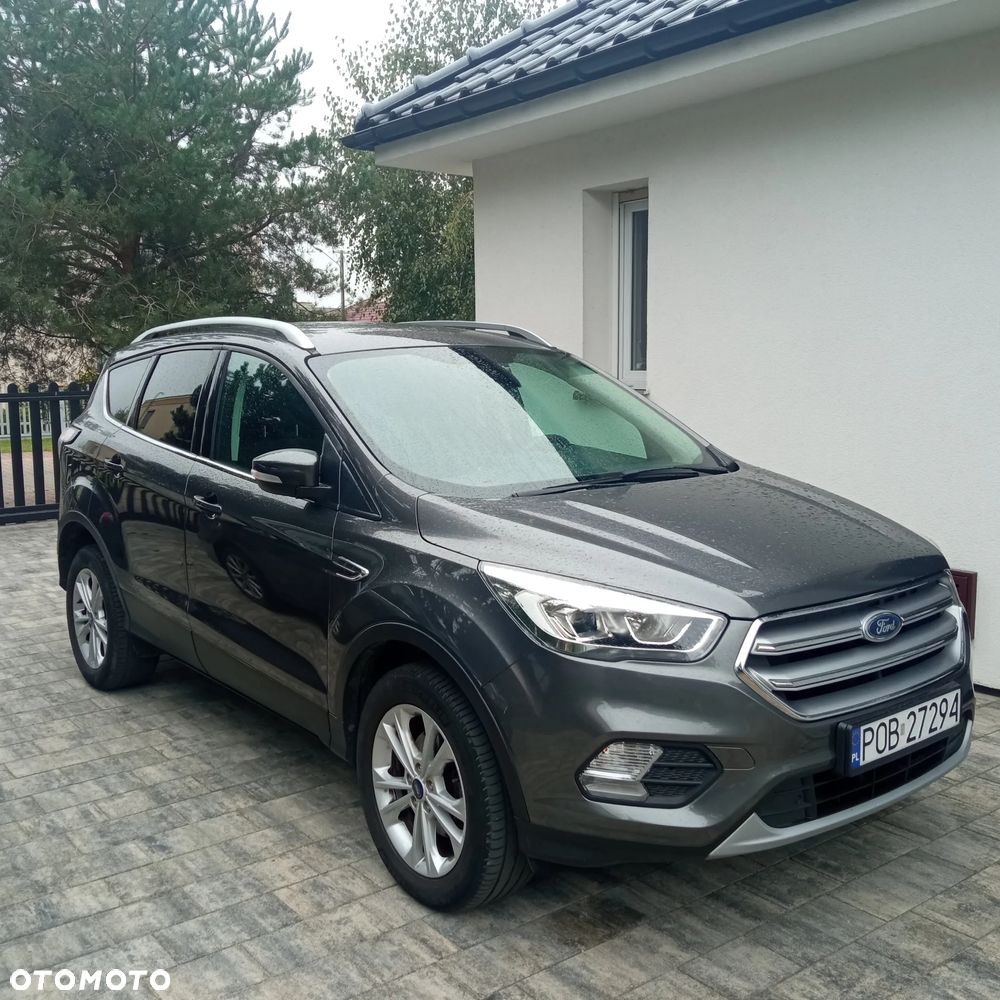 Ford Kuga - 1