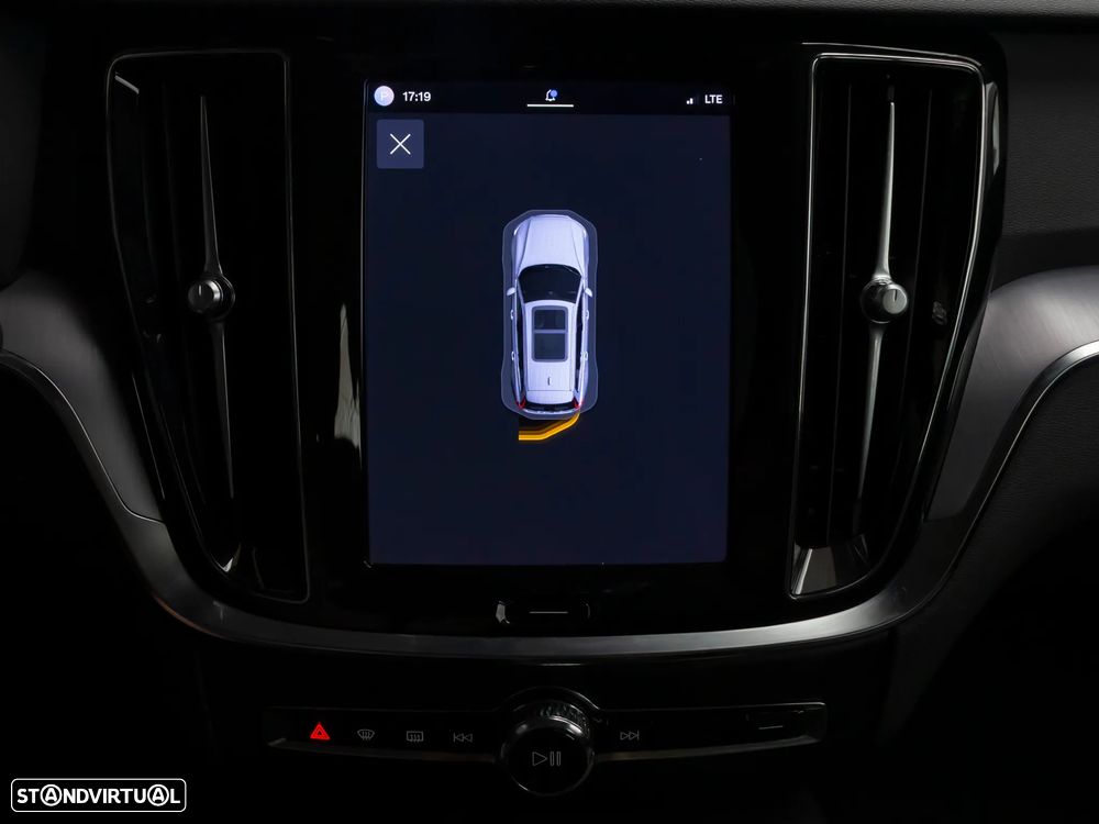 Volvo V60 2.0 T6 AWD TE Essential - 30