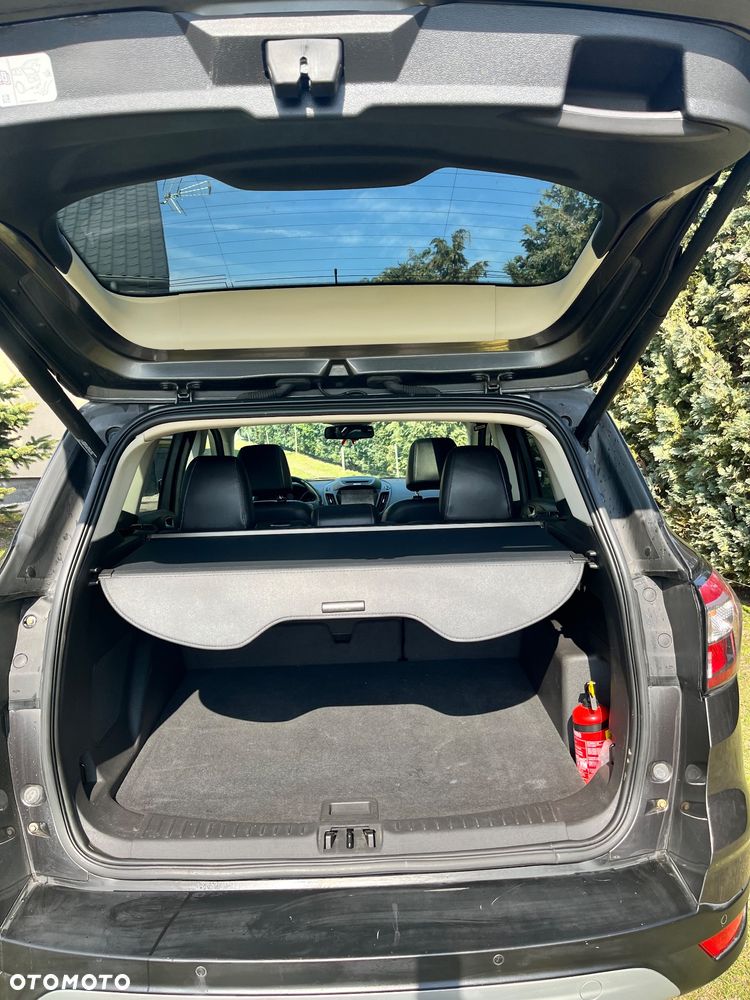 Ford Escape 2.0 EcoBoost AWD Titanium - 9