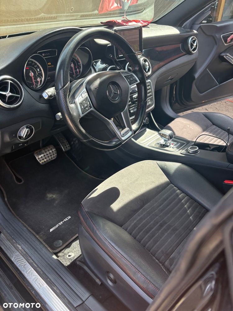 Mercedes-Benz CLA 45 AMG 4-Matic - 15