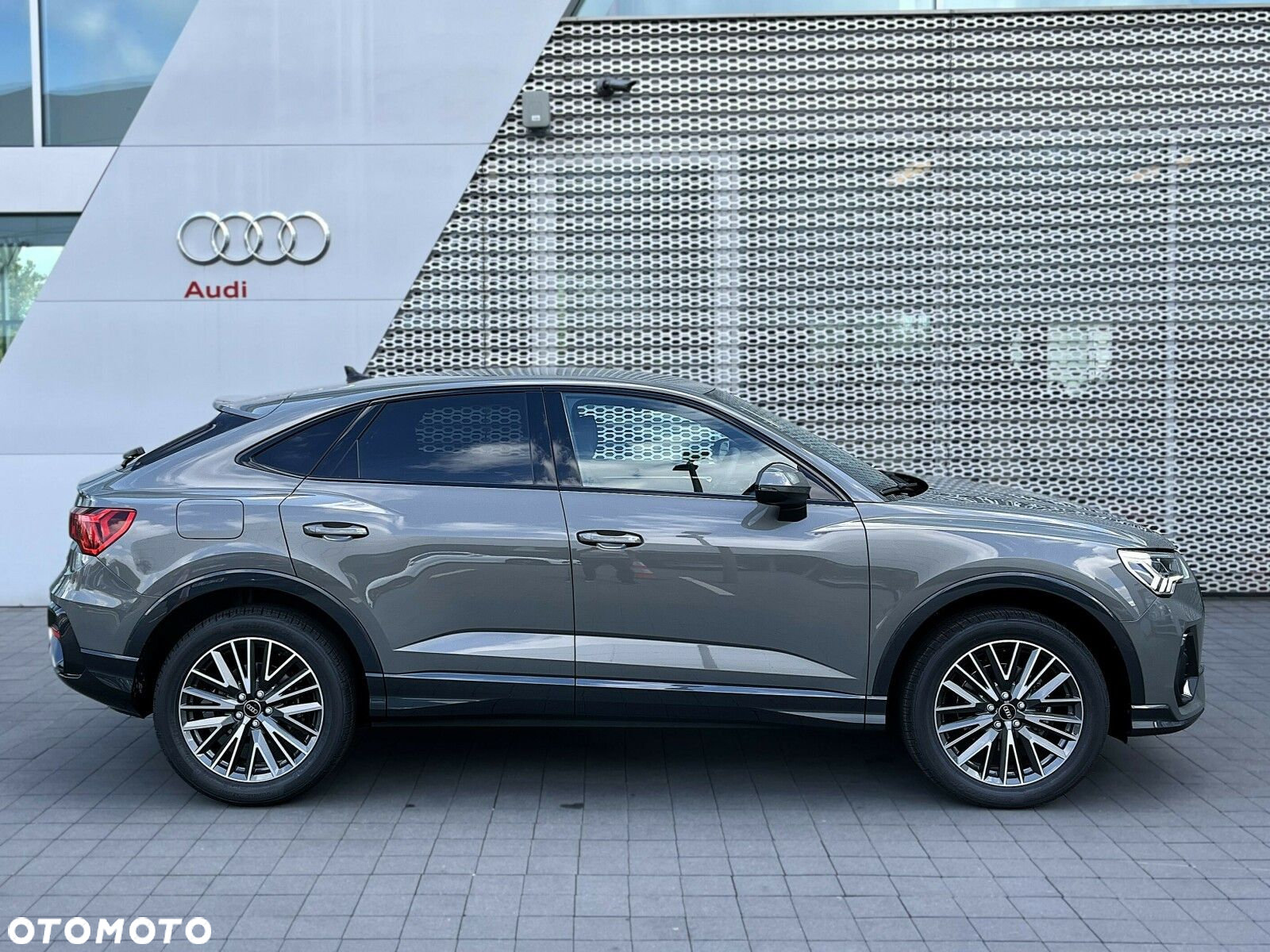 Audi Q3 Sportback - 10