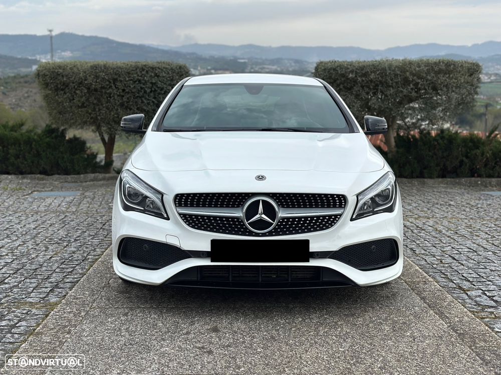 Mercedes-Benz CLA 180 d Shooting Brake AMG Line - 1