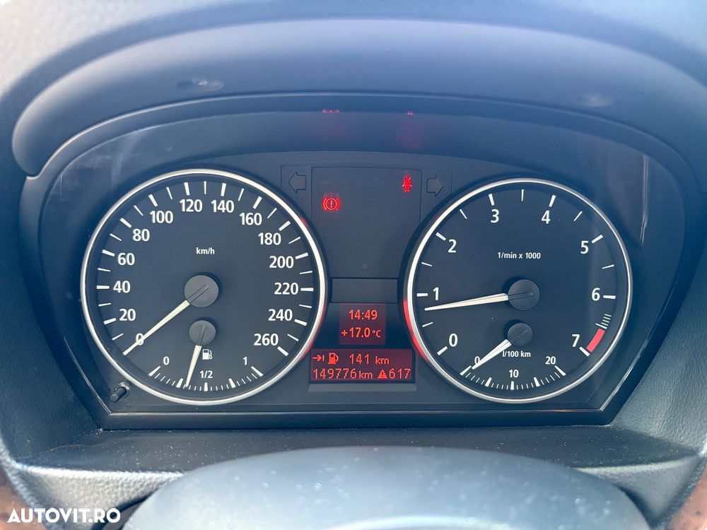 BMW Seria 3 320i - 1