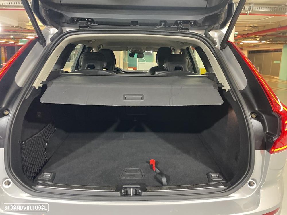 Volvo XC 60 2.0 B4 Inscription - 11