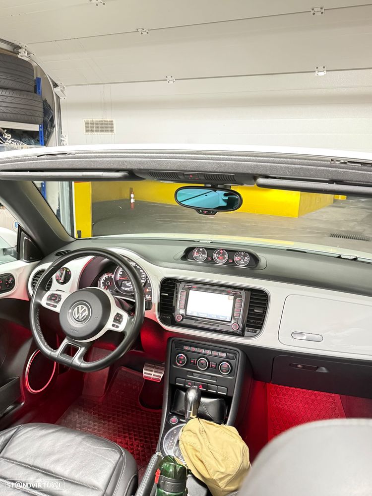 VW New Beetle Cabriolet 2.0 TSI DSG Exclusive Sport - 28