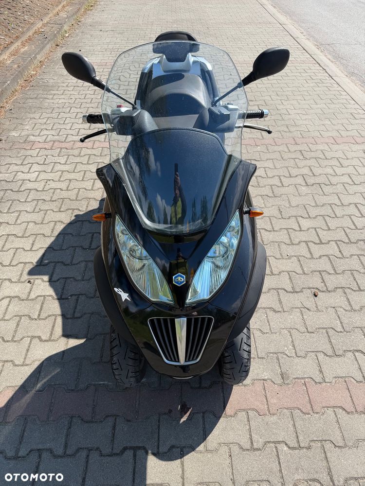 Piaggio MP-3 - 8