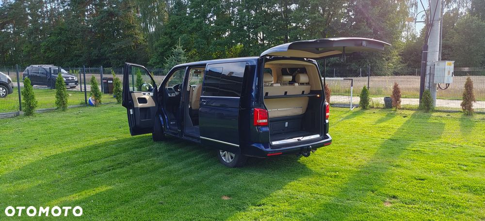 Volkswagen Multivan - 11