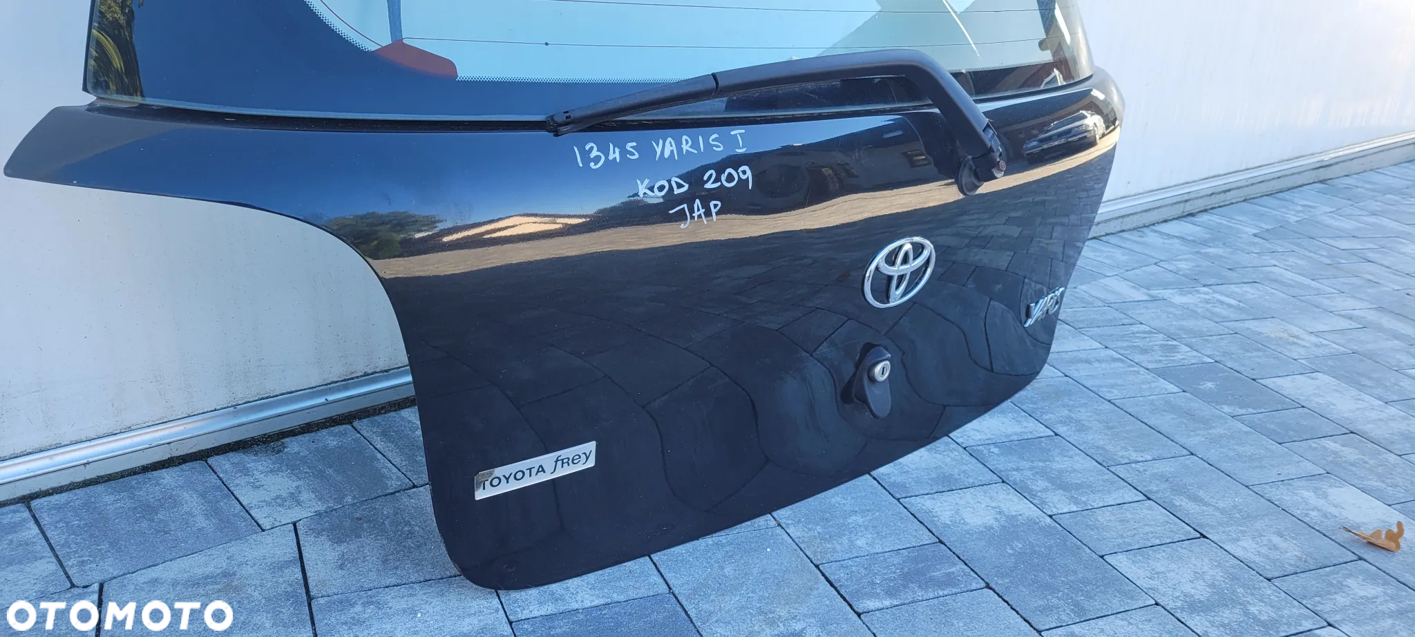 KLAPA BAGAŻNIKA TOYOTA YARIS I LIFT ZE SPOJELREM, KOD KOLORU 209 - 4