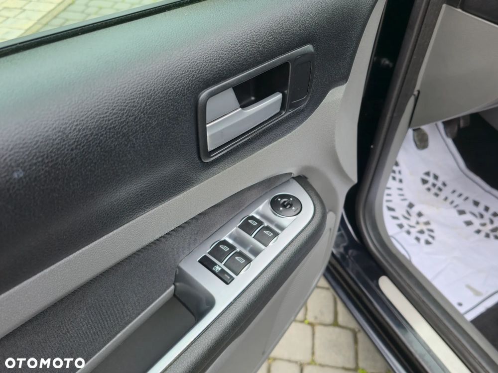 Ford Focus 1.8 Titanium - 27
