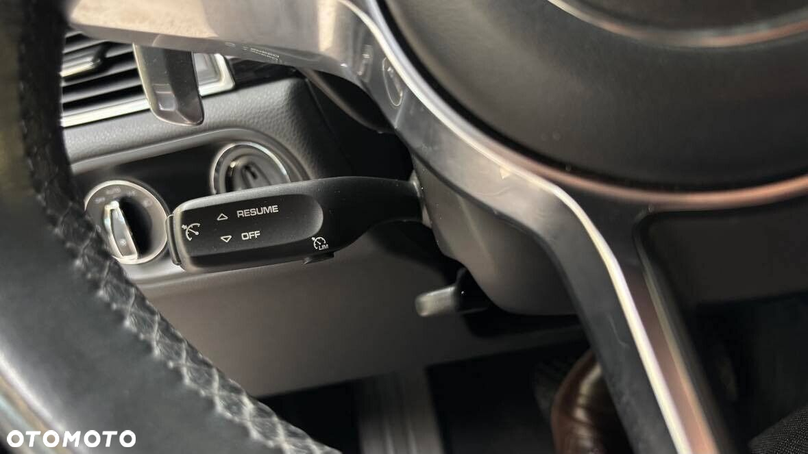 Porsche Macan Standard - 12