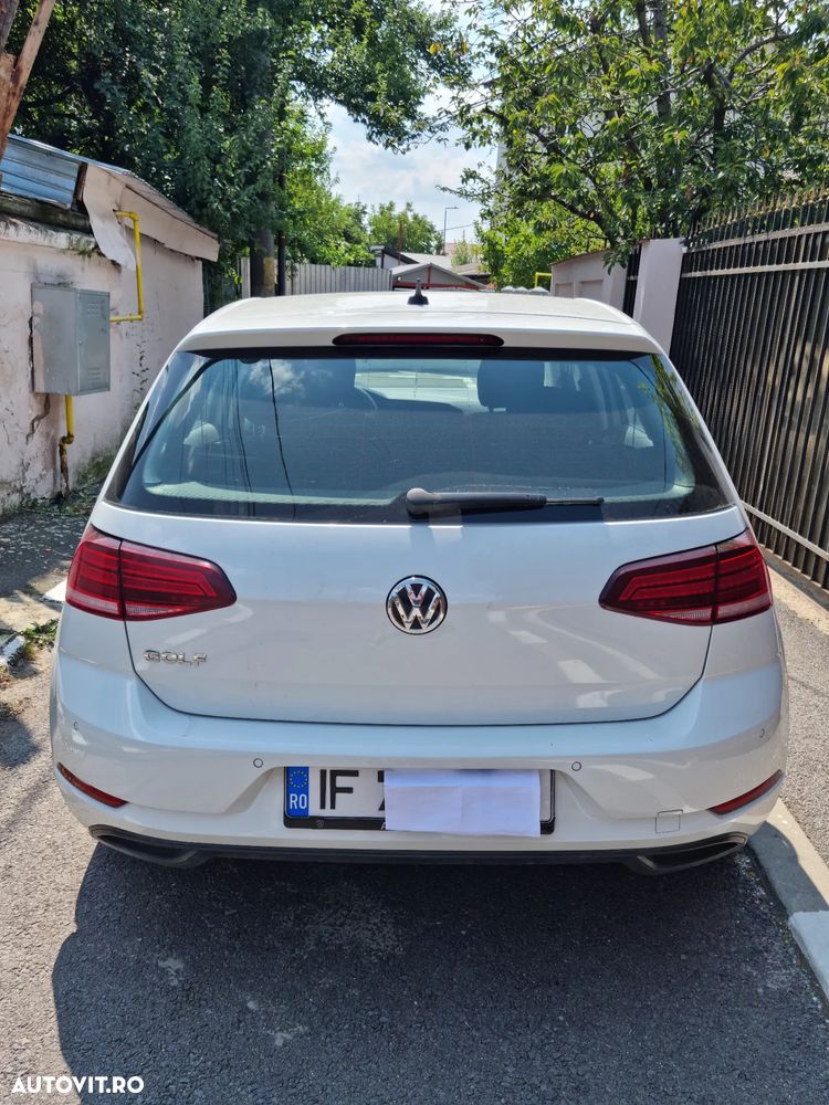 Volkswagen Golf - 2