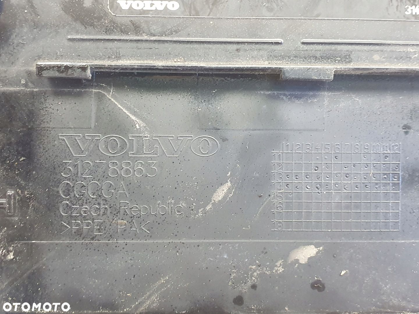 Volvo V40 II KLAPKA WLEWU PALIWA 31278863 - 3