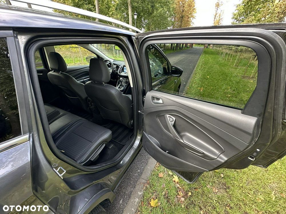 Ford Kuga - 28