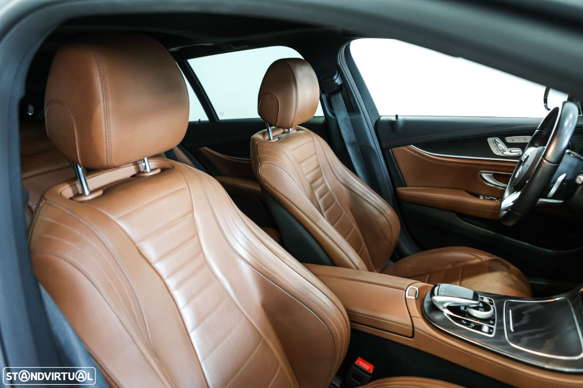 Mercedes-Benz E 300 de AMG Line - 38