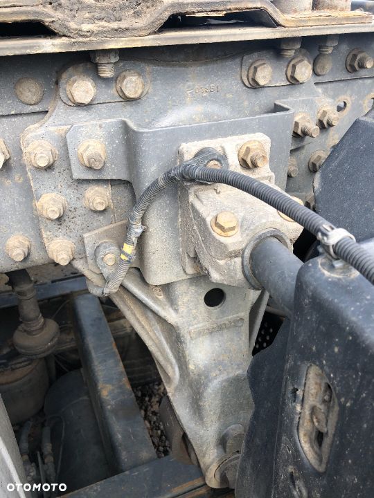 Łapa półresora Renault Magnum/Premium DXI - 2