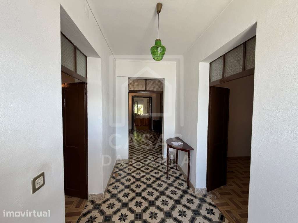 Moradia T3 com quintal, garagem e terraço em Vidigueira - Grande imagem: 3/27